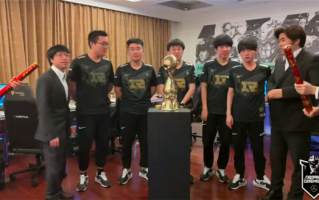 全华班RNG加冕三冠王！釜山现场被打成“图书馆” 韩国人集体沉默