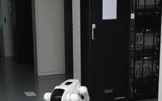 5G四足机器人“入职”中国电信核心机房：支持自主巡航 360度旋转夜视