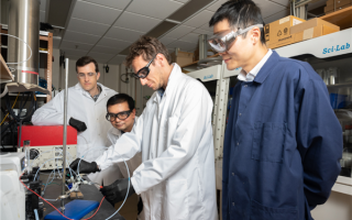 液流电池有望“弯道超车”？新技术使其尺寸锐减75% 成本更低