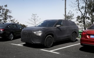 20万买“路虎大揽胜” 奇瑞全新旗舰SUV T26谍照曝光： 霸气侧漏！
