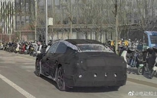 小米汽车外观曝光：酷似帕拉梅拉