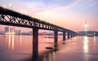 近代诗歌精选二十四篇（中国近现代诗歌名篇）