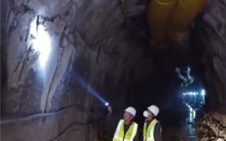 难如登天！火车5秒通过的隧道花了6年才打通：像在豆腐脑中打洞