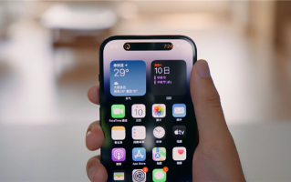 iPhone 14 Pro灵动岛强光下暴露真容：体验极其割裂！