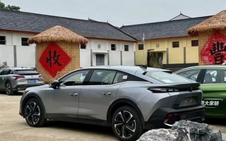 雪铁龙凡尔赛亲兄弟 标致408X实车曝光：法系车要翻盘！