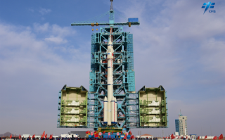 神舟十五号航天员领命出征 本次载人飞行任务看点多：专属“座驾”更安全