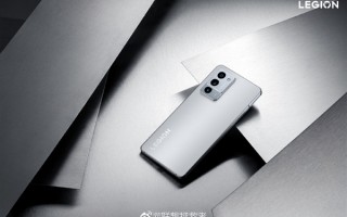 最薄骁龙8+游戏手机！拯救者Y70实拍图公布