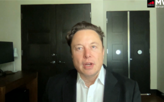 马斯克自曝最近状态：一周7天睡醒就干活 每天工作超17小时