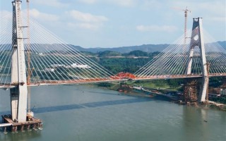 世界第一座高铁、公路平层并行大桥合龙！还有两个“最”