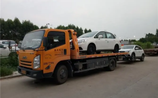 注意避坑！高速没油趴窝 山寨救援公司7升油要了780元