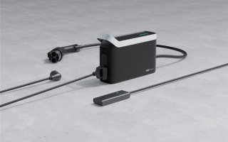 蔚来发布便携式充放电一体机：只租不卖 168元/周