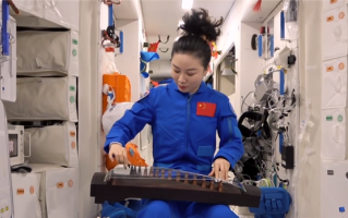 全国人大代表王亚平太空履职直呼自豪 正筹备下一次“天宫课堂”：网友点赞