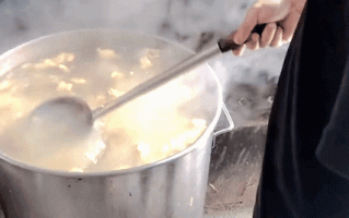 一样来自广东的美食：爱的人一天不喝馋得慌 恨的人说它是“液体毒气弹”