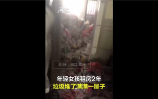 年轻女孩租房2年未扔垃圾 只留“小洞”睡觉脏到无语：网友心疼房东