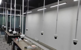 公司每个工位都装监控引热议 写字楼回应：防摸鱼不是目的