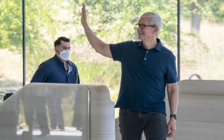 苹果面临史无前例的高管离职潮，短短半年时间已有 11 人相继出走