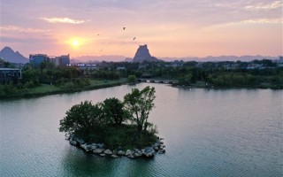 把车变成船 比亚迪真会玩