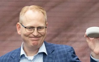 做出最失败的手机、最成功的智能音箱后，亚马逊透露下一个硬件野心