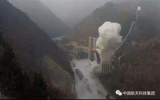中国120吨液氧煤油发动机试车成功！