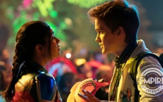 漫威新剧《惊奇女士》更名《惊奇少女》 新剧照曝光