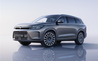 紧跟特斯拉 问界尾款减免8千元？华为回应：是赠送的保险