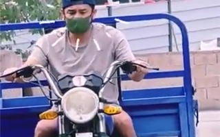 网友偶遇任贤齐张震岳等明星在长沙考三轮车驾照 非常接地气