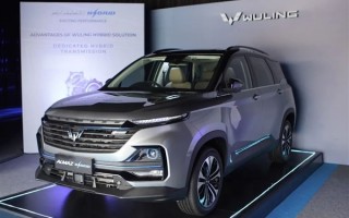 “宝骏530”混动版印尼开卖：用上2.0L发动机、要价4.7亿