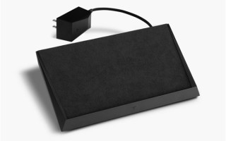 2096元 特斯拉发布无线充电板：一次性可充三台设备