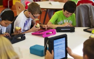 苹果13亿美元iPad大单流产