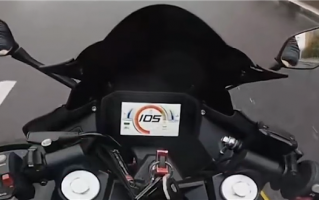 网红为吸粉 骑摩托城区狂飙时速超百公里：罚200元、扣6分