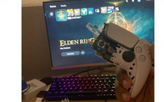 “老头环”游戏太难了？国外暴躁老哥怒砸PS5手柄