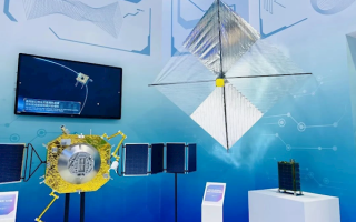 我国“太空加油车”亮相航展：能为在轨卫星补加燃料 一次26颗