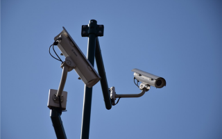 “职业碰瓷”天花板 男子1小时内被“撞”六次！结果很刑