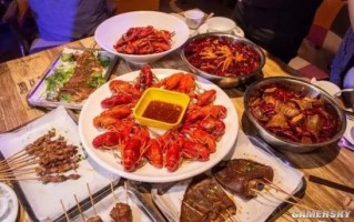 女子每天吃夜宵致急性胰腺炎 医生科普：晚上7点后吃饭都算夜宵