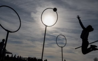 霍格沃茨的巫师玩不到魁地奇，但麻瓜真的可以