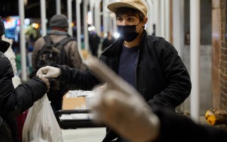 苹果员工捐赠与志愿者计划在过去十年中累计募集善款近 7.25 亿美元