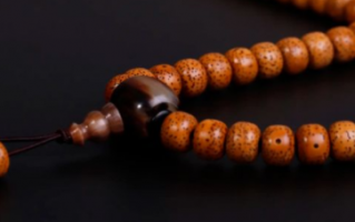 女人戴菩提有什么讲究 中国十大文玩手串排行榜