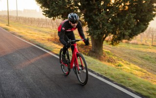 杜卡迪推出电动自行车，超五万元人民币