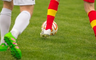 梅西什么时候能穿上中国足球鞋？