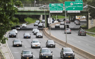 马斯克“偷笑”？美国恢复对未达燃油效率要求的汽车公司罚款