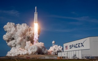 SpaceX星际飞船超级重型助推器将开启测试：33部发动机首次同时点火