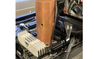 硬核操作！网友尝试用7斤实心铜柱为i9散热：效果不错