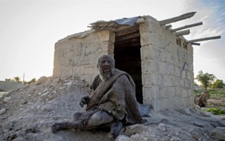 94岁！“全球最脏的人”洗澡后去世 只吃腐烂食物：身体很健康 免疫系统强大