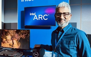 AMD前显卡掌门人跳槽Intel后一路飞升 又被提拔：CEO亲自祝贺