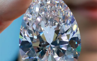 拍卖史上最大白钻！梨形巨钻“岩石”以2190万美元落槌