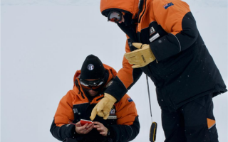 南极降雪中首次发现微塑料：对食物链带来风险