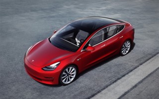 发财机会到！二手特斯拉Model 3卖出9.1万美元：比新车贵多了