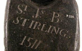 一只12000元！冰壶是什么材料的？为什么那么贵？