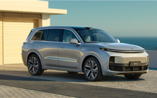 知名车评人开库里南体验理想L9：整车产品力不输路虎揽胜