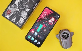 骁龙8+满级魔王！红魔7S开箱图赏